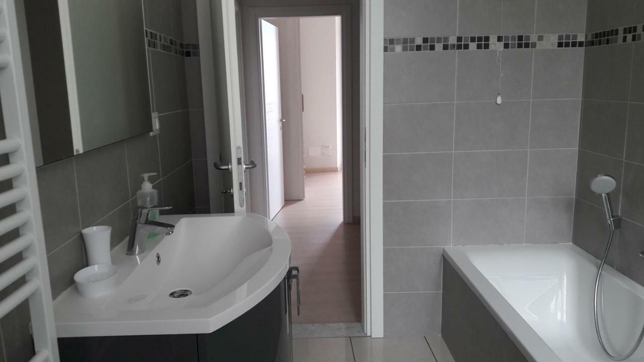 דירות ואדו-ליגורה Residenza Lux Fronte Mare מראה חיצוני תמונה